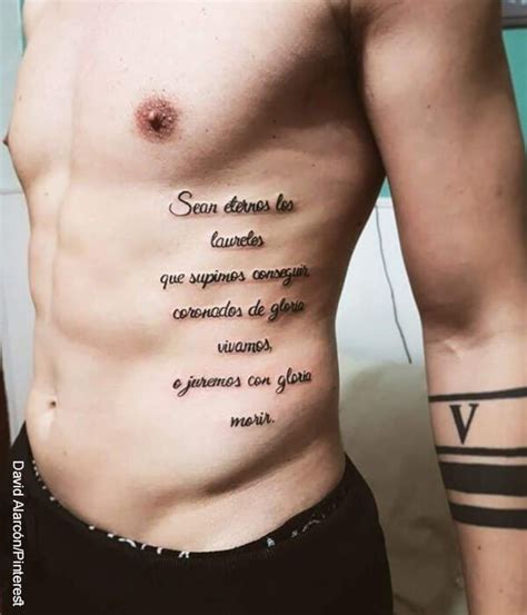 Los mejores diseños de tatuajes para hombres en el abdomen